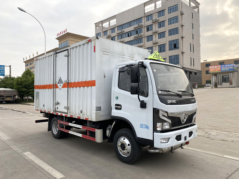 雜項(xiàng)危險(xiǎn)物品廂式運(yùn)輸車，廂式運(yùn)輸車，楚勝汽車集團(tuán)